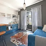 Stylish City Gem Apartment In Green Market Square